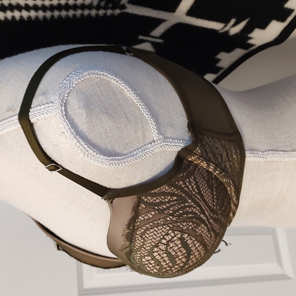 💕GUC Victoria's Secret Very Sexy Push Up Underwire Bra, Olive Green, 34DD - Picture 5 of 10